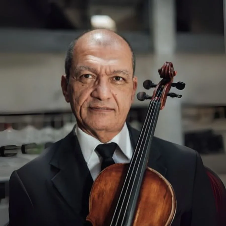 Bernardo Augusto Hoyos-viola